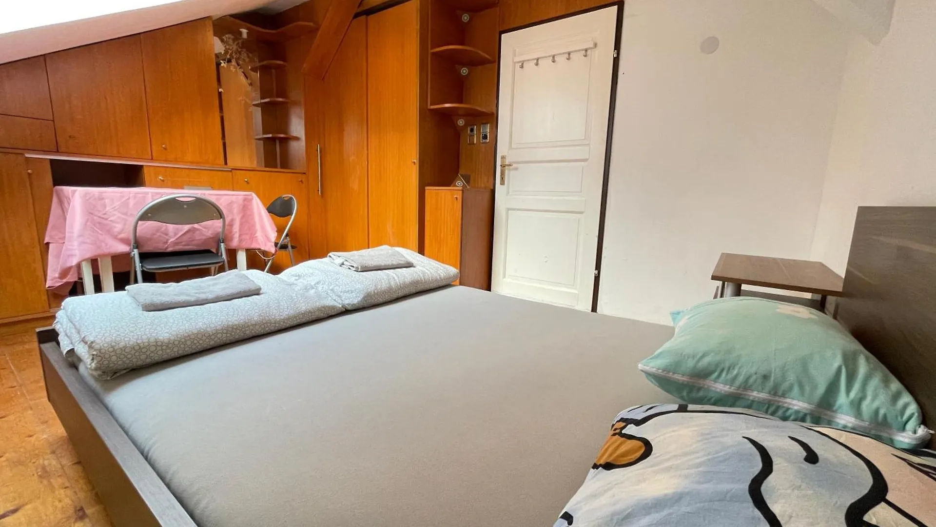 Homestay U6 Schoepfwerk Home 9 Vienna